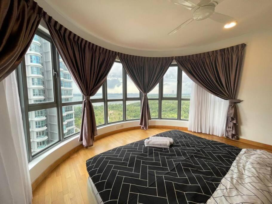 Teega Suites Seaview By Vdo Homestay Nusajaya  Luaran gambar