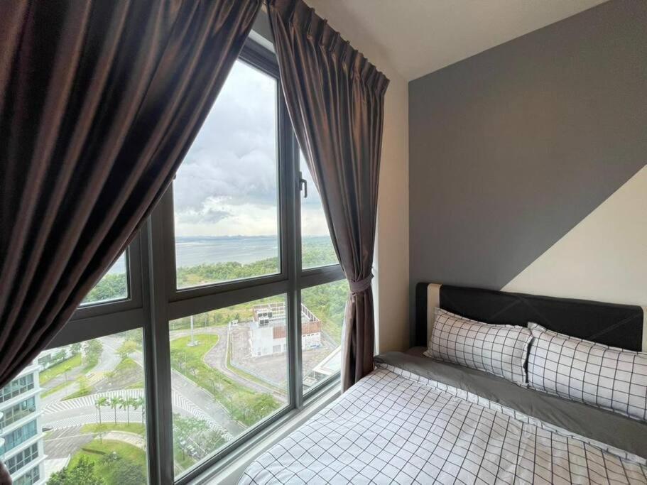 Teega Suites Seaview By Vdo Homestay Nusajaya  Luaran gambar