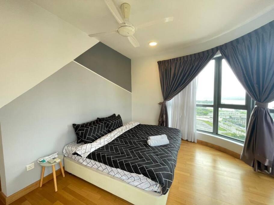 Teega Suites Seaview By Vdo Homestay Nusajaya  Luaran gambar