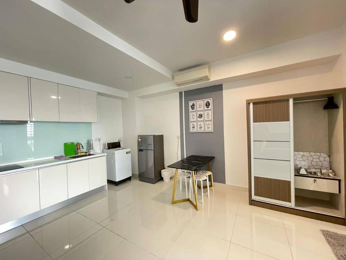 Teega Suites Seaview By Vdo Homestay Nusajaya  Luaran gambar