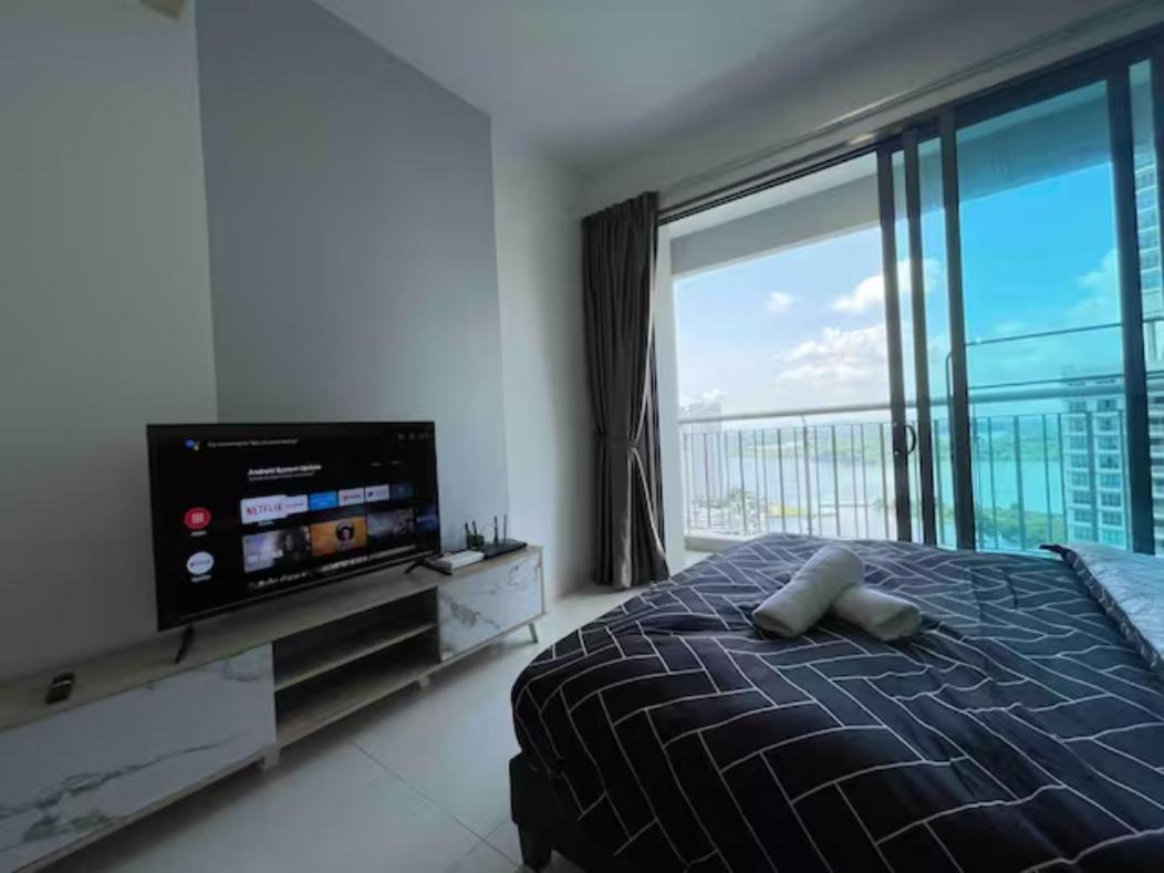 Teega Suites Seaview By Vdo Homestay Nusajaya  Luaran gambar