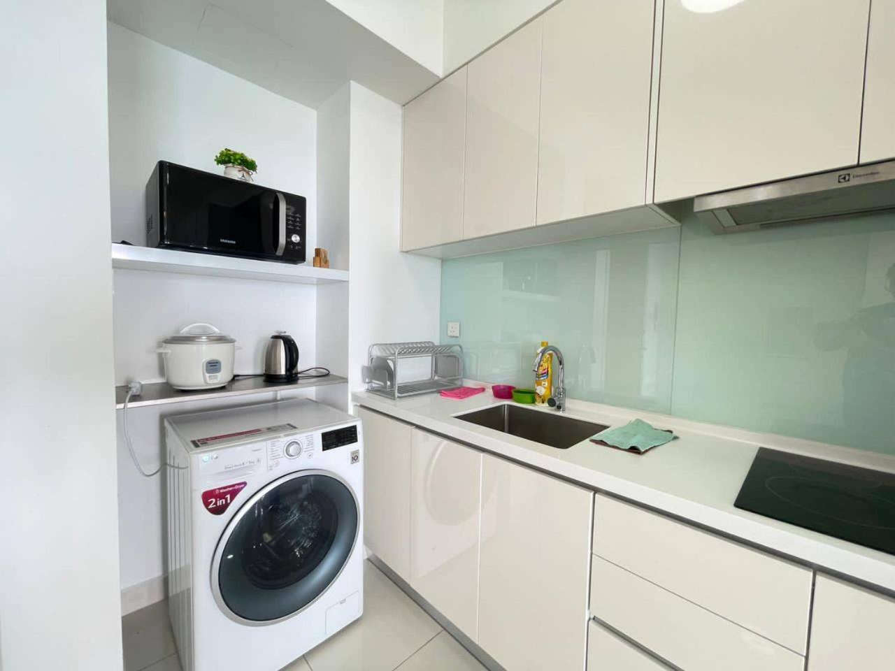 Teega Suites Seaview By Vdo Homestay Nusajaya  Luaran gambar
